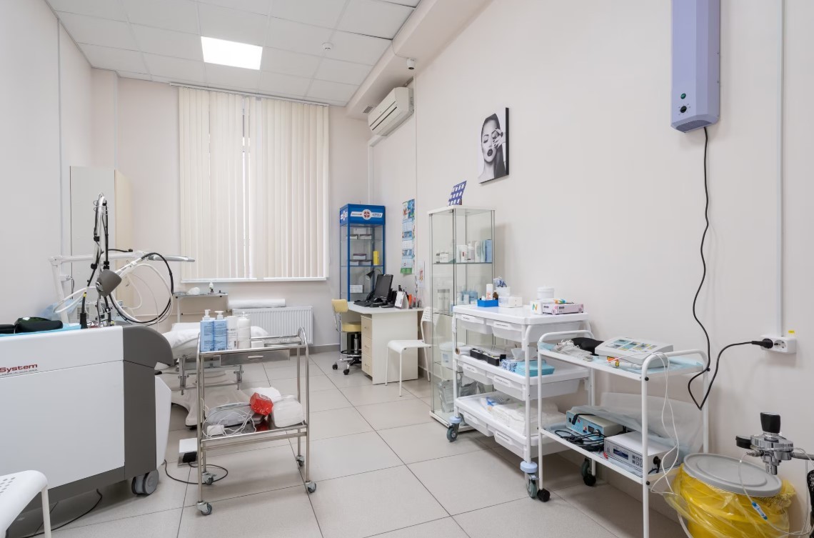 337364507__https://filllin.ru/api/media/clinic/008a8acf-3cd2-49cb-97df-7708b6ed07f5-67618e0e145943c8628e7ed5.jpg