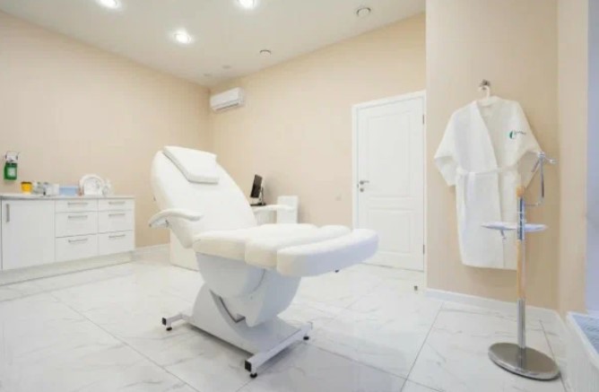 19202008__https://filllin.ru/api/media/clinic/032a8fda-e72d-46cb-a1ed-ca6333bb13bd-67618e0e145943c8628e7ed5.jpg