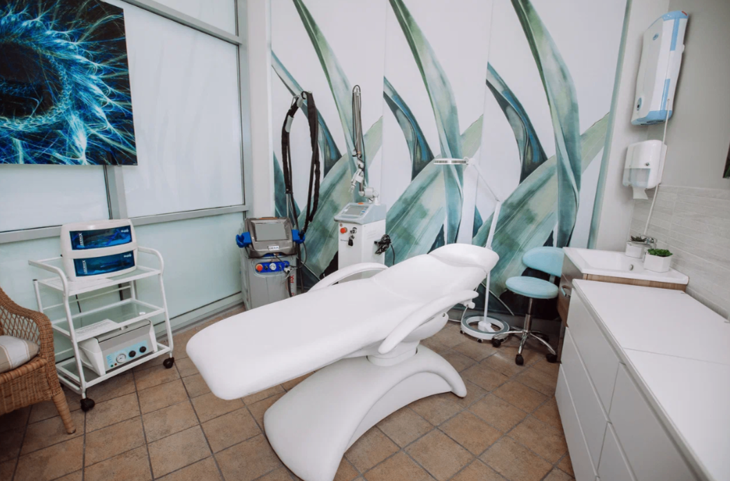 352222369__https://filllin.ru/api/media/clinic/0aa597b7-ef6a-429d-a8af-ab88d8a2ab8e-6641d6971b708b73903b2c1d.png