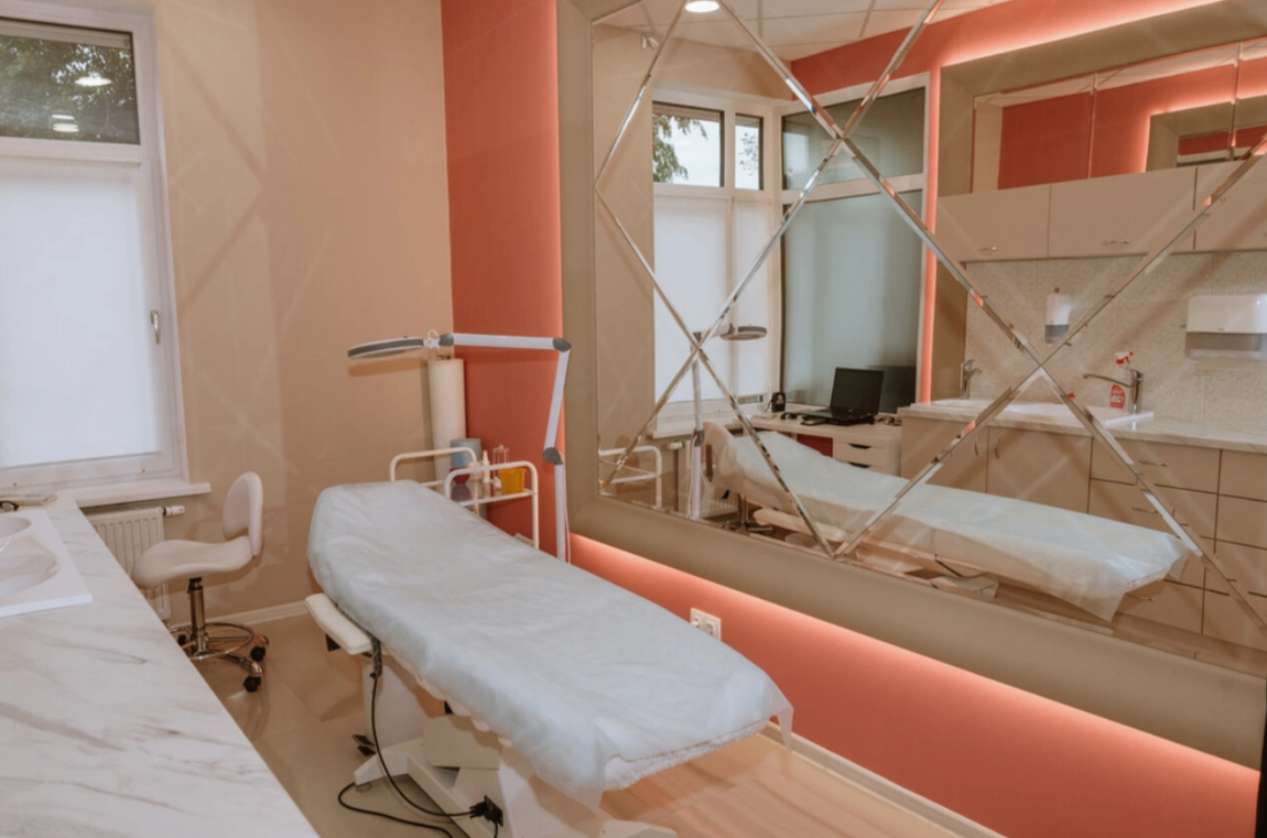 433839291__https://filllin.ru/api/media/clinic/0ae69cbe-0115-42c7-a0c2-47eefb2474ab-6641d6971b708b73903b2c1d.png