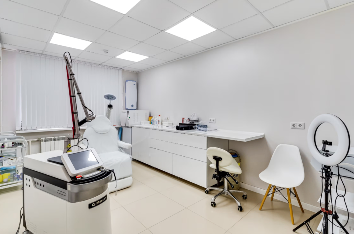 305905307__https://filllin.ru/api/media/clinic/0c57d002-00d2-4d38-af21-ed284a43b5a4-6641d6971b708b73903b2c1d.png