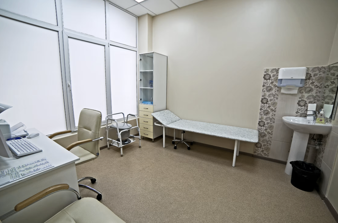 701621374__https://filllin.ru/api/media/clinic/0d8113ad-8947-4ba6-ad7a-762b2c9fd92e-68d2b334d611ae3c0dcef079.png