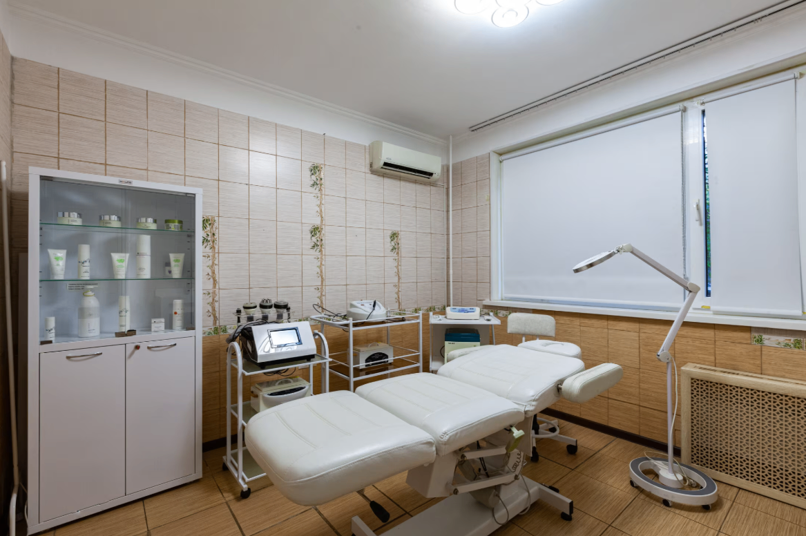 101238996__https://filllin.ru/api/media/clinic/0ffc02ea-eae4-41a5-b7cc-6e1c2d93a38c-6641d6971b708b73903b2c1d.png