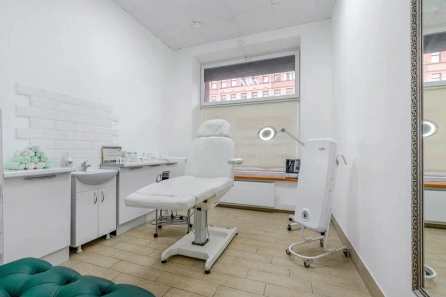 701632235__https://filllin.ru/api/media/clinic/104c19ed-acec-48f7-8231-720a4fae6c06-68d2b334d611ae3c0dcef079.png