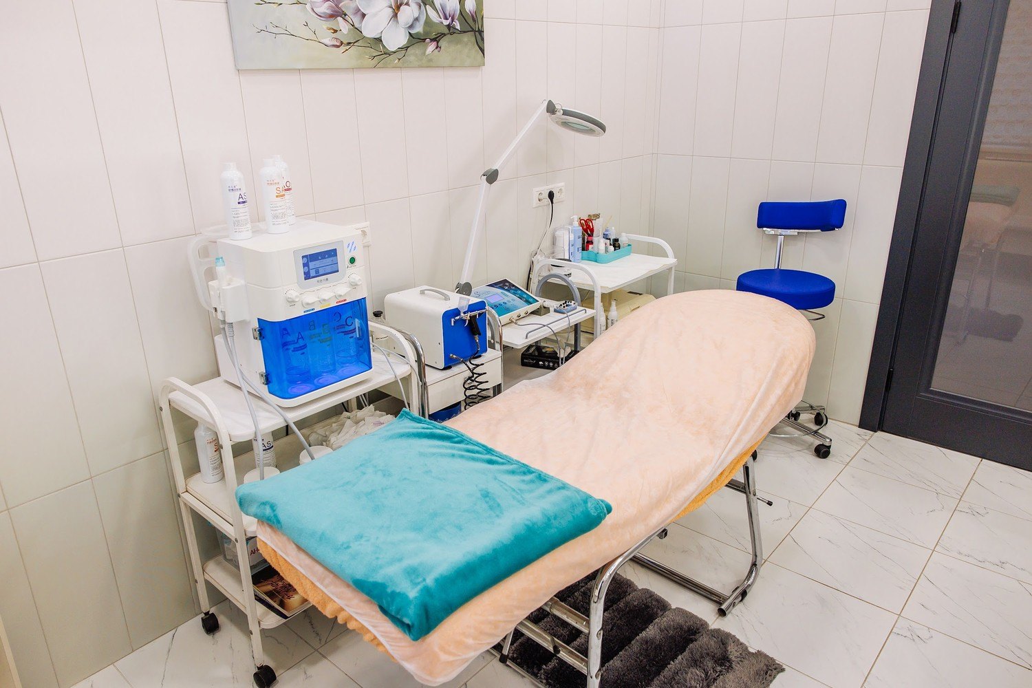 450614952__https://filllin.ru/api/media/clinic/108e0ac0-f51d-4b20-9df2-3d35f96392f3-6641d6971b708b73903b2c1d.jpg