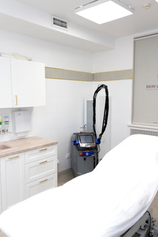 700400998__https://filllin.ru/api/media/clinic/117a9f92-8493-481b-9fce-ff84c305adf0-68d2b334d611ae3c0dcef079.png