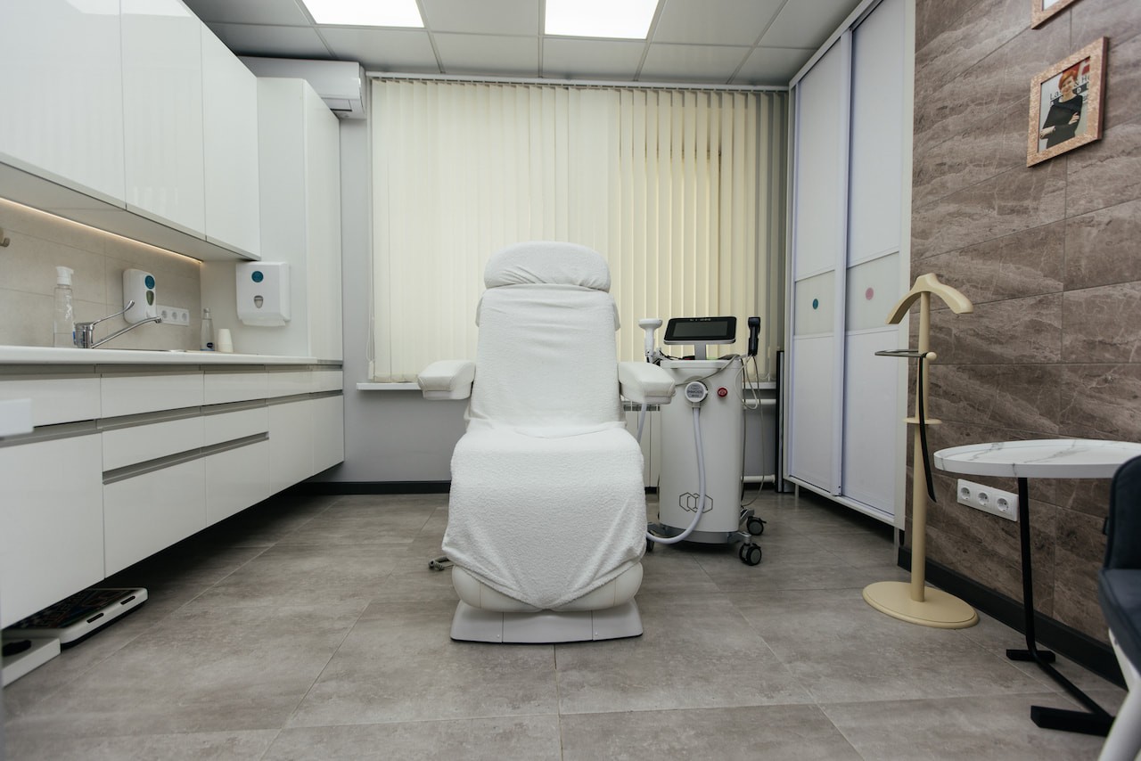 215292241__https://filllin.ru/api/media/clinic/13c3af0d-7238-47fb-84a2-e2cadadd1d04-6641d6971b708b73903b2c1d.jpg