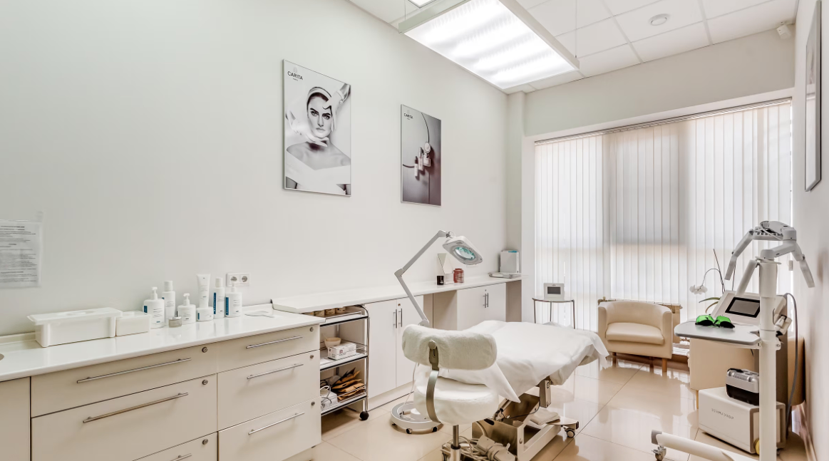 393047445__https://filllin.ru/api/media/clinic/14f57f33-a6c3-4a6e-9404-3920a0f4fdb1-6641d6971b708b73903b2c1d.png