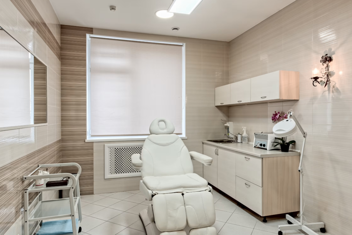 703629818__https://filllin.ru/api/media/clinic/2124e84b-c15a-43f3-94df-2614442b1f29-68d2b334d611ae3c0dcef079.png