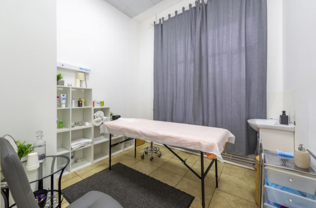 4213380__https://filllin.ru/api/media/clinic/231de2da-3e54-47a6-93b3-3c1f860d00a7-6641d6971b708b73903b2c1d.png