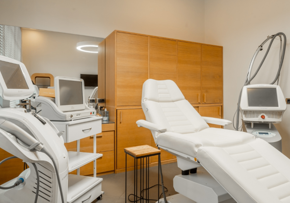 412269783__https://filllin.ru/api/media/clinic/236ab143-1e7a-4293-80c6-839263c1fe0c-6641d6971b708b73903b2c1d.png