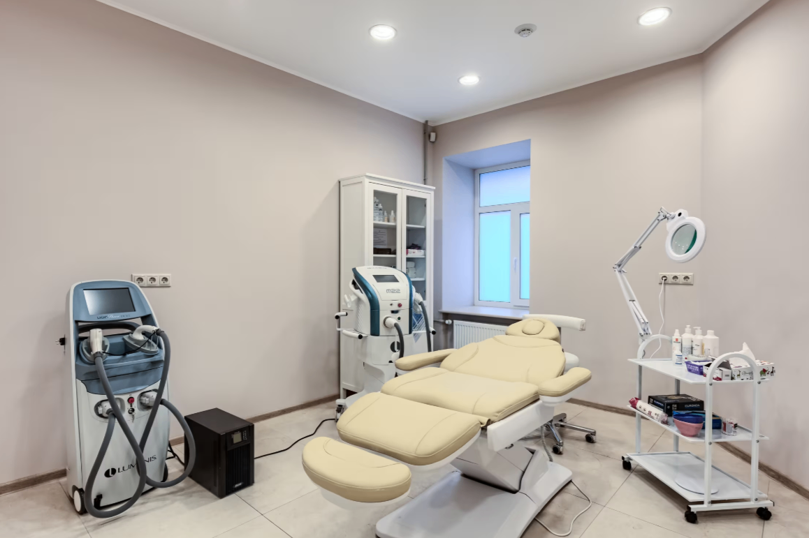 703654172__https://filllin.ru/api/media/clinic/23de6541-6228-4242-a9e7-7d6f8d710f0a-68d2b334d611ae3c0dcef079.png