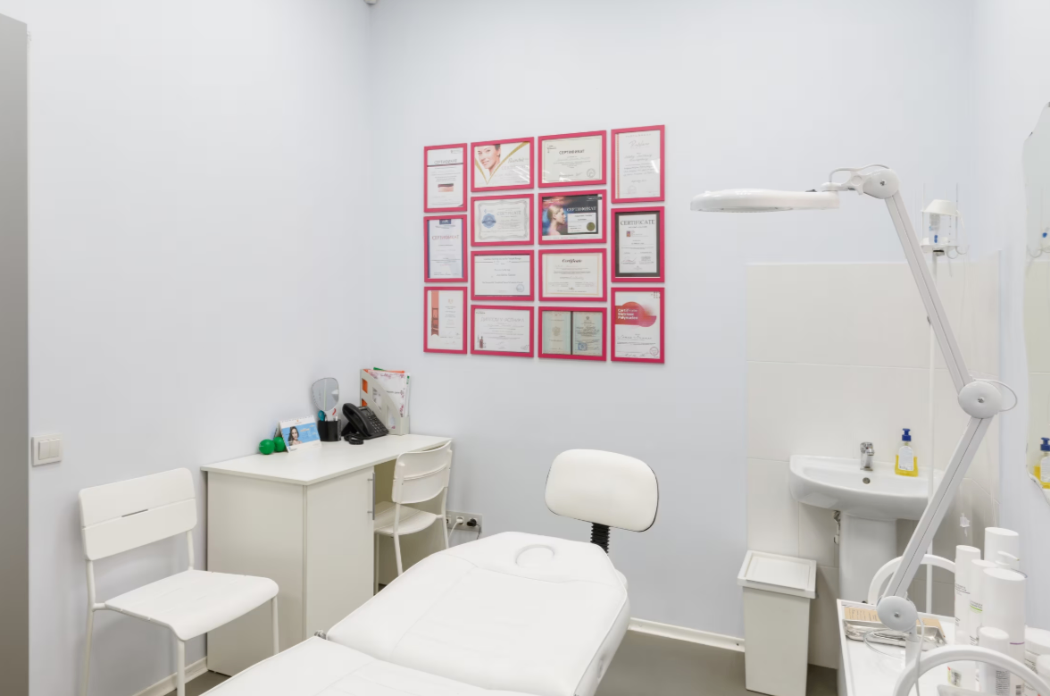 75767335__https://filllin.ru/api/media/clinic/24338bec-559e-4caa-9136-f7e33e192992-6641d6971b708b73903b2c1d.png