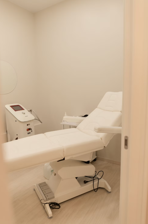 134668507__https://filllin.ru/api/media/clinic/25a49d8e-ea92-4e5d-ae56-290fb8d79509-6641d6971b708b73903b2c1d.png