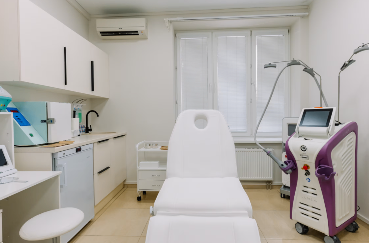 43082059__https://filllin.ru/api/media/clinic/2651cfa1-d8a8-4778-8a44-bb10ee3c4de8-6641d6971b708b73903b2c1d.png