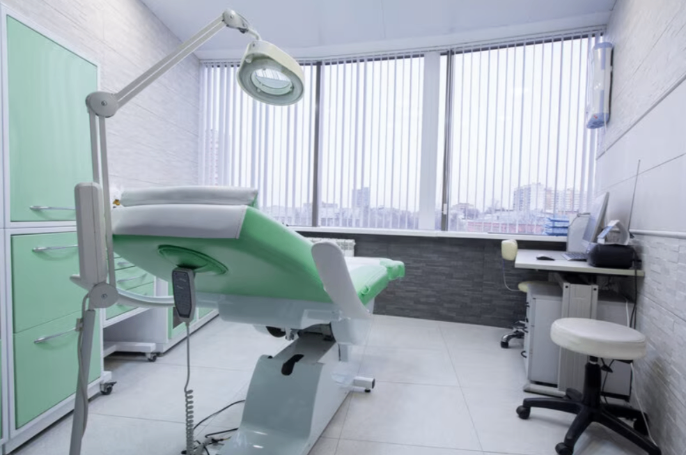126823000__https://filllin.ru/api/media/clinic/26a8f32d-166b-41ff-8bf3-8e0e2c518751-6641d6971b708b73903b2c1d.png