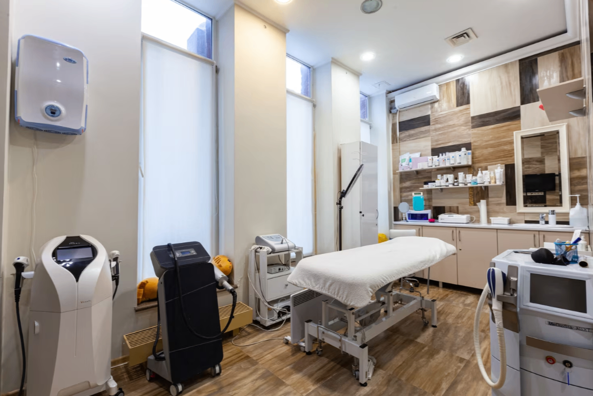409974602__https://filllin.ru/api/media/clinic/28522c44-44b9-4095-abcf-c8eccf5f2e30-6641d6971b708b73903b2c1d.png