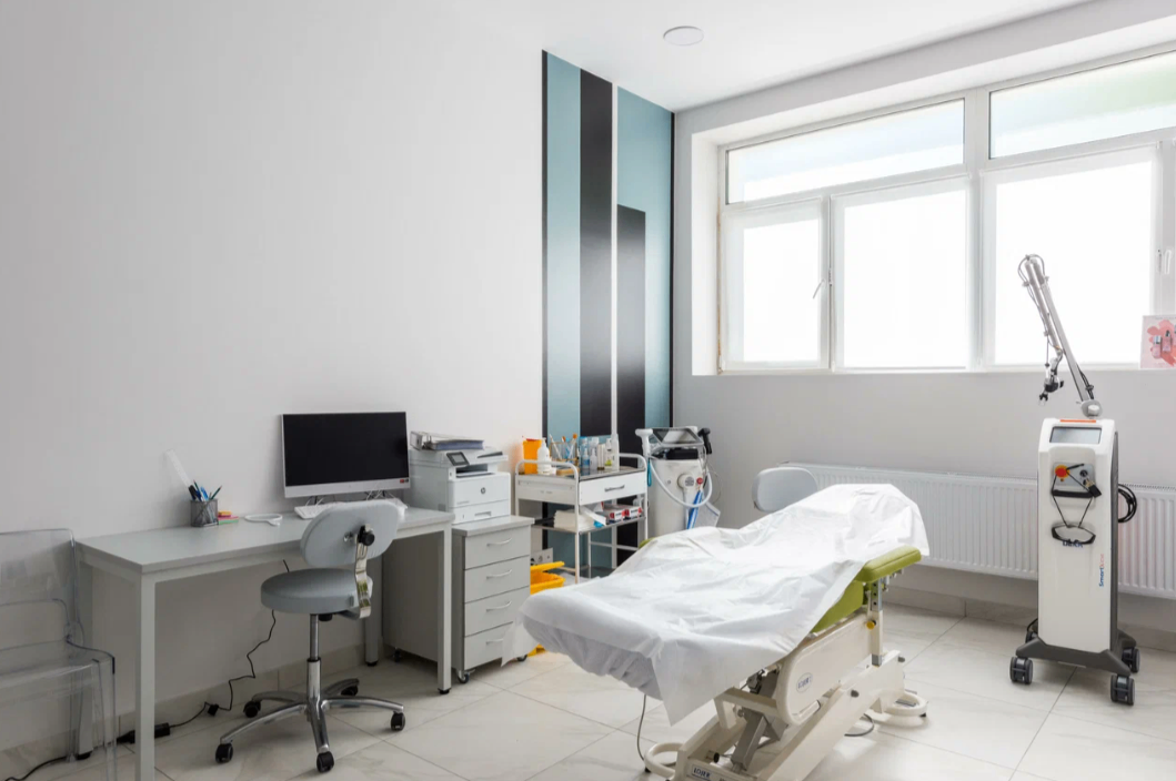 462022193__https://filllin.ru/api/media/clinic/2cba85b3-ef37-4327-89d7-2a8f2dbe377c-6641d6971b708b73903b2c1d.png