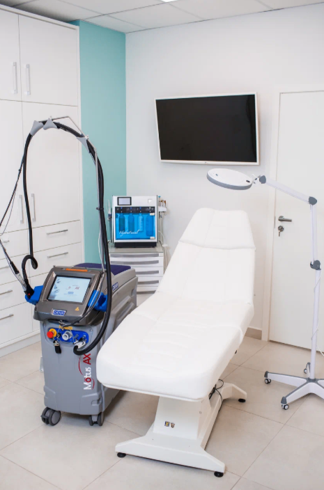 8402104__https://filllin.ru/api/media/clinic/2ea98064-b126-4773-a8b3-9e4a5a6cd5ad-6641d6971b708b73903b2c1d.png