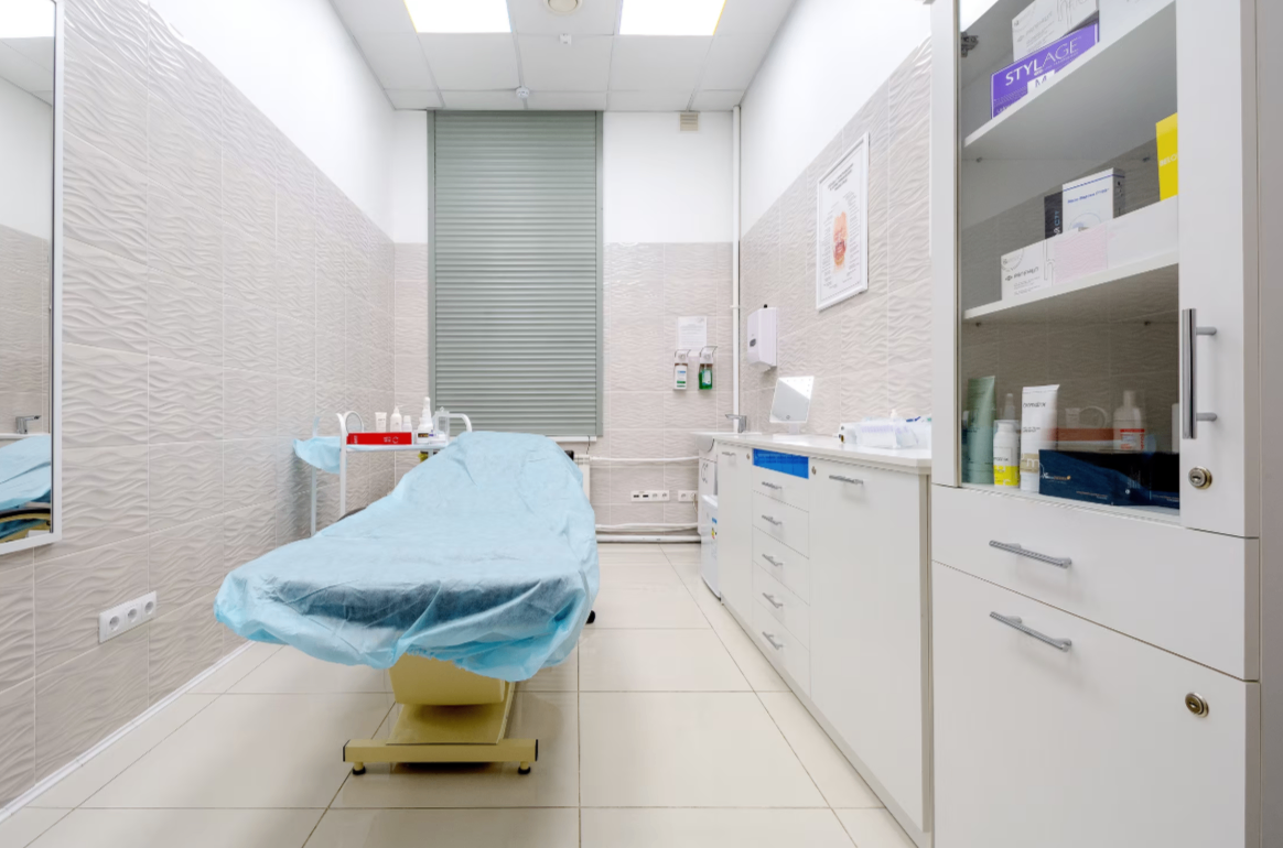 529724639__https://filllin.ru/api/media/clinic/321a37d7-5eee-4fb5-8c5c-077aab831db7-68d2b334d611ae3c0dcef079.png