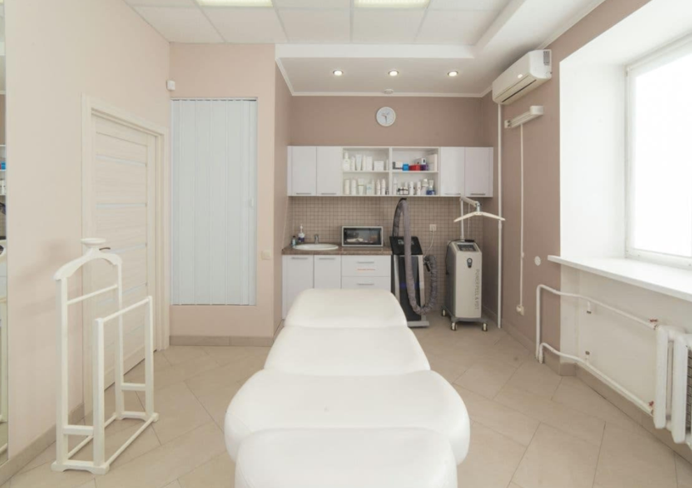 433830302__https://filllin.ru/api/media/clinic/326ab58b-8b96-4327-a728-e2078383e178-6641d6971b708b73903b2c1d.png