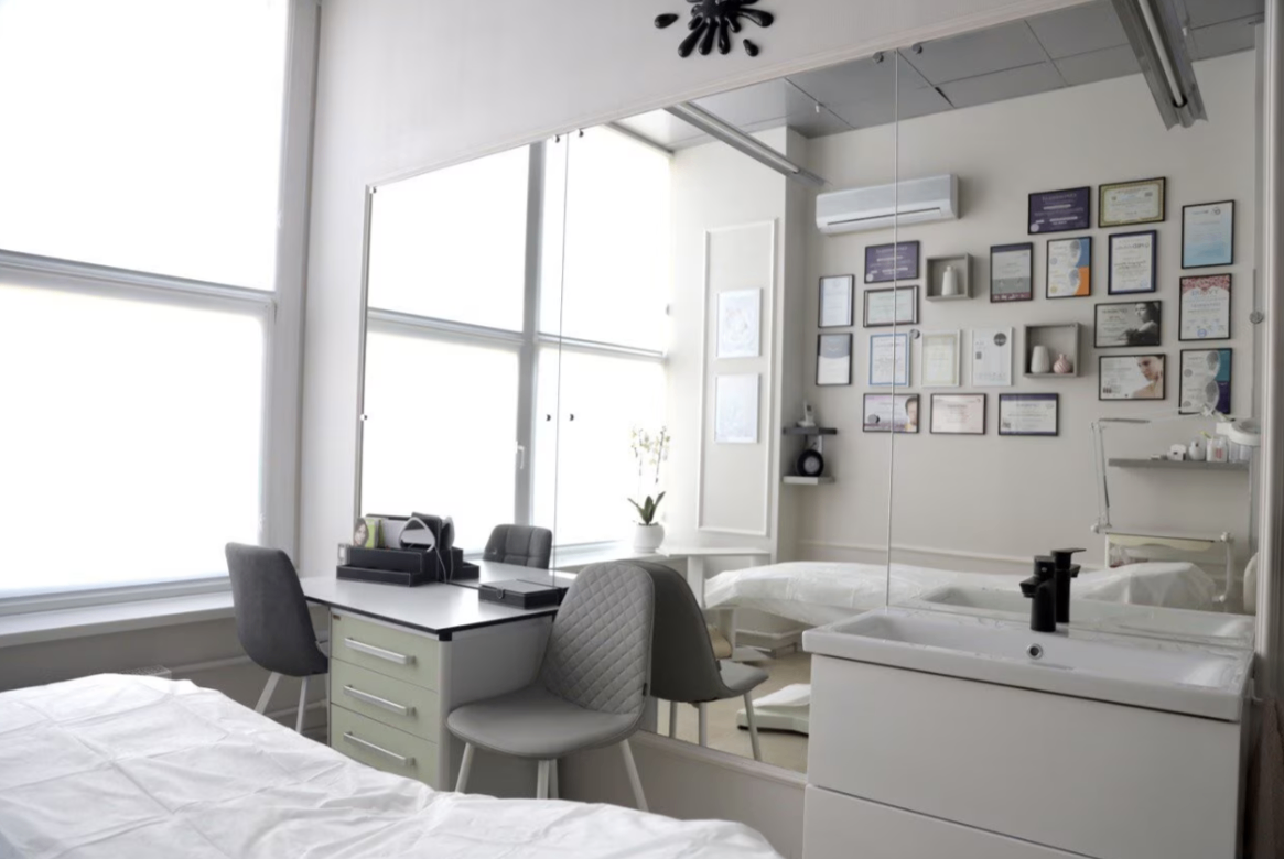 131539027__https://filllin.ru/api/media/clinic/3358ff99-b33c-419f-921a-a66f2d617024-6641d6971b708b73903b2c1d.png