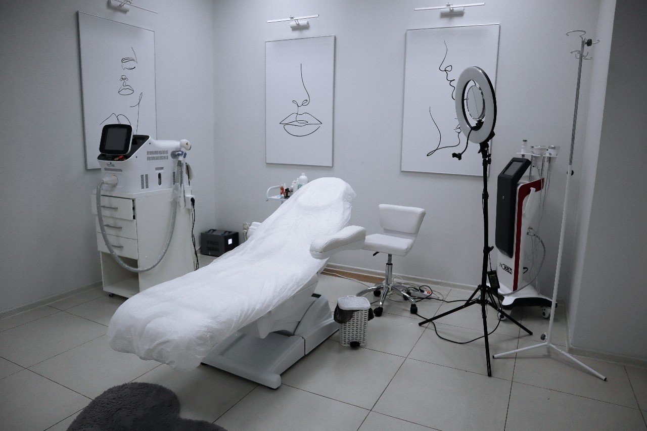423836195__https://filllin.ru/api/media/clinic/3366288e-23c3-471f-bc5d-737abdf195d7-6641d6971b708b73903b2c1d.jpg