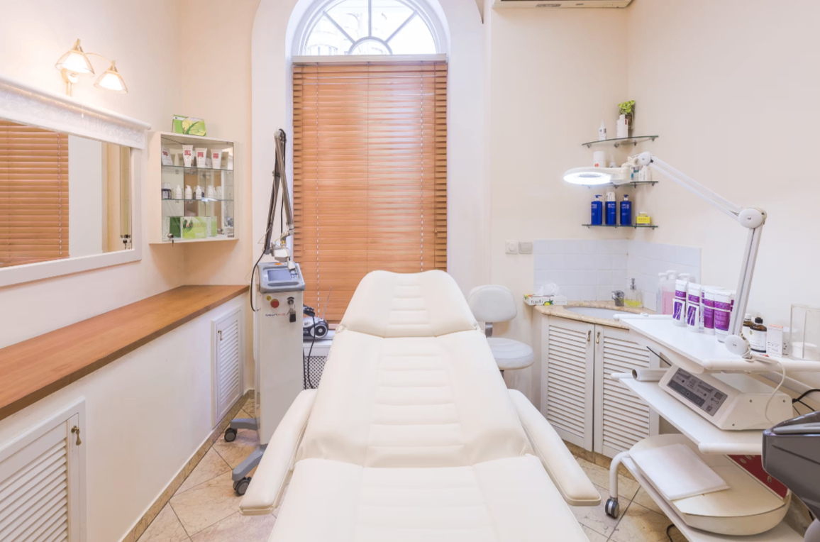 132473203__https://filllin.ru/api/media/clinic/35161fd9-4e5f-423f-a7c6-c5e5aa47bd67-6641d6971b708b73903b2c1d.png
