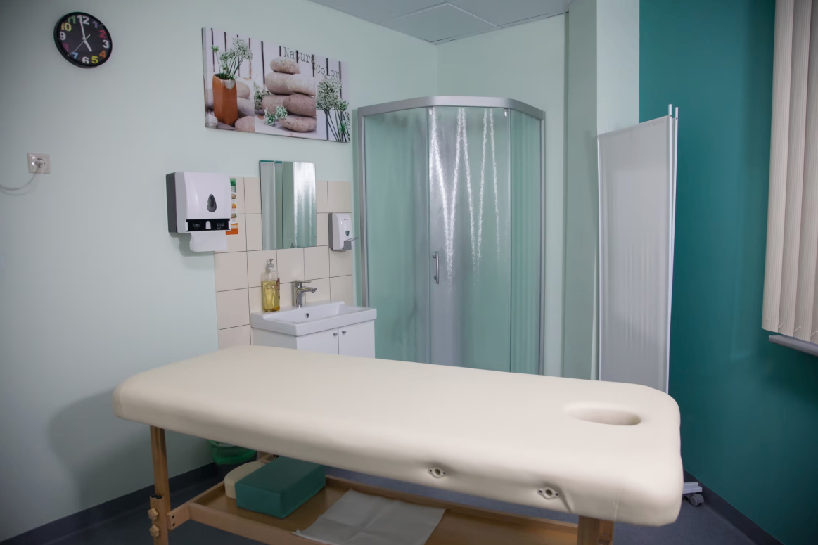 199515559__https://filllin.ru/api/media/clinic/3940a0ba-ce87-4ce3-b95e-3149ab10bdab-6641d6971b708b73903b2c1d.png