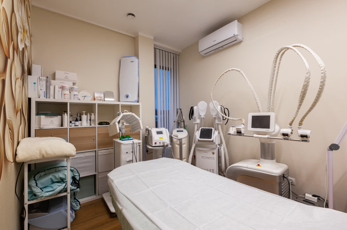 195565162__https://filllin.ru/api/media/clinic/3bb1fa71-a4d6-467c-bbc3-092d1d42e8dd-6641d6971b708b73903b2c1d.png
