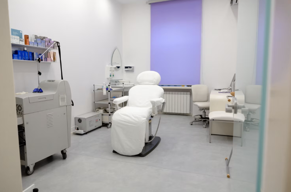 703717069__https://filllin.ru/api/media/clinic/3c17118a-8fed-4688-82af-557a48d58b16-68d2b334d611ae3c0dcef079.png