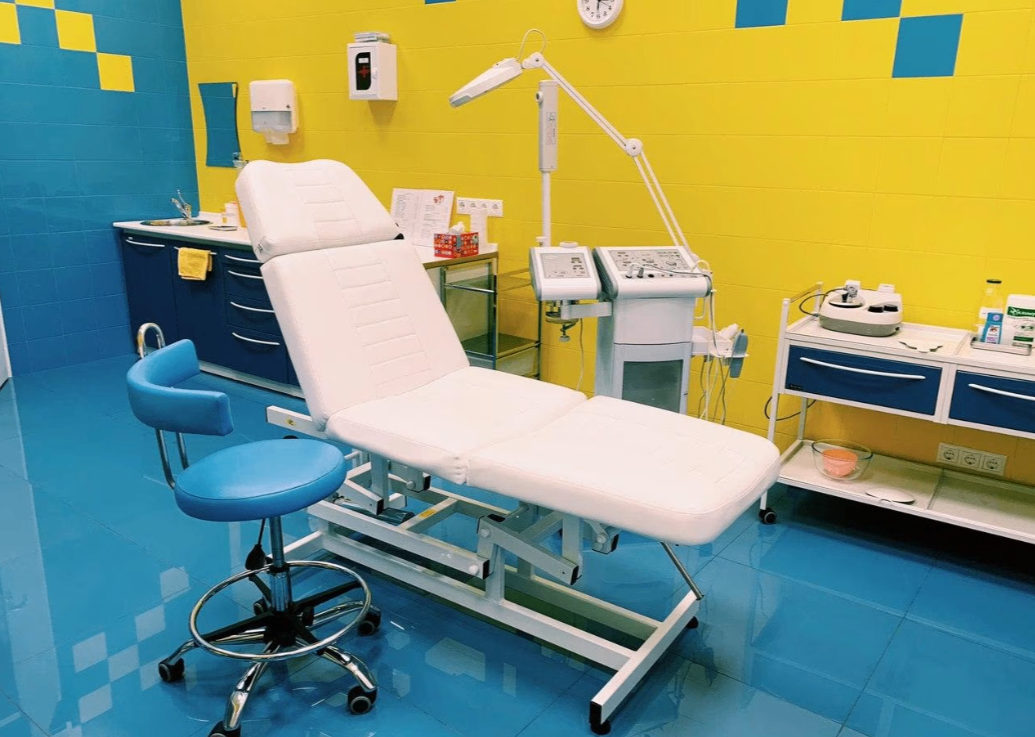 16247163__https://filllin.ru/api/media/clinic/3d00ecbe-946a-43ca-bcef-3b4fc11ce42d-6641d6971b708b73903b2c1d.png