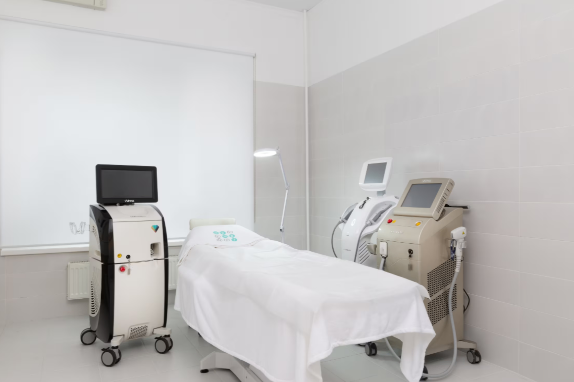 416837093__https://filllin.ru/api/media/clinic/3fa66af6-0b76-453b-ae7a-ed50cfbb6ebc-6641d6971b708b73903b2c1d.png