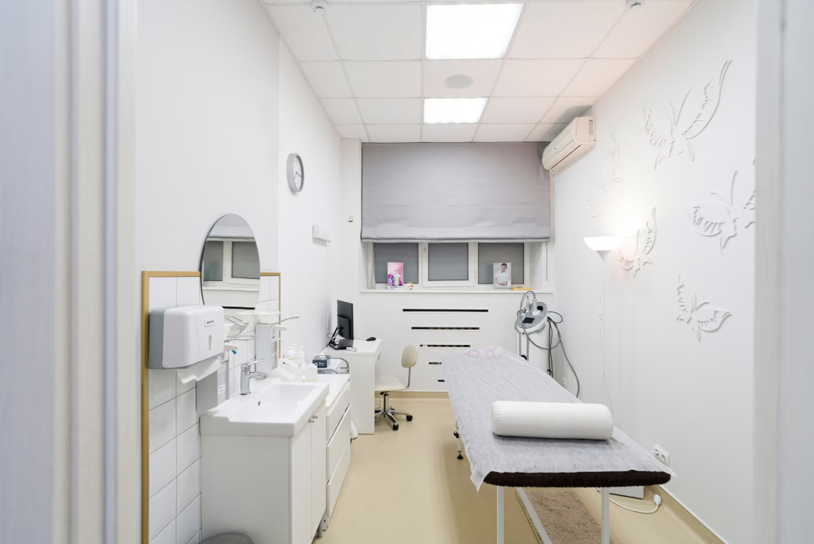 393073885__https://filllin.ru/api/media/clinic/4228f26f-e02a-4a2b-8c75-3598dd077e9b-6641d6971b708b73903b2c1d.png