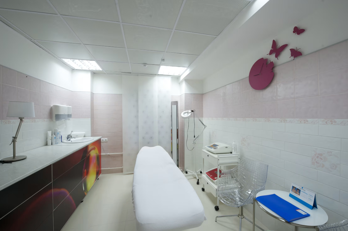 601404482__https://filllin.ru/api/media/clinic/42b3bb6e-bdf1-4151-ba3d-04c16663db38-68d2b334d611ae3c0dcef079.png