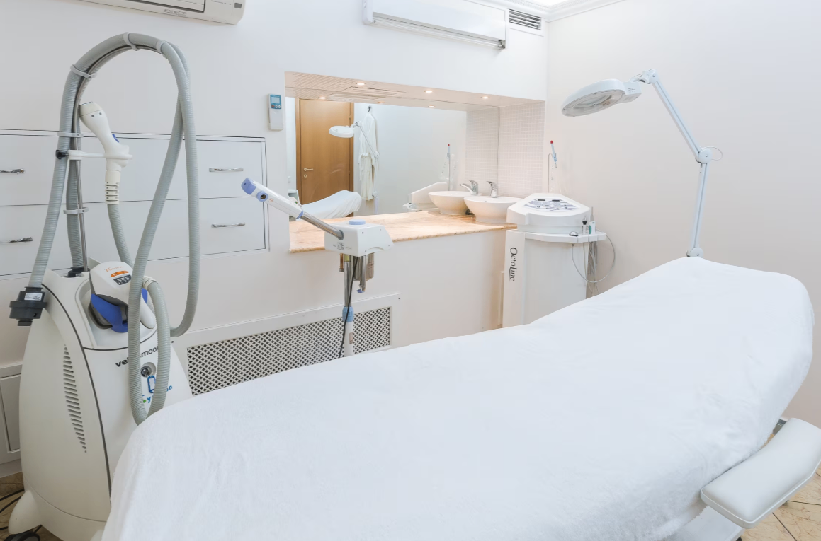 132473203__https://filllin.ru/api/media/clinic/448dae99-b066-4011-b6ee-a056e377ceb0-6641d6971b708b73903b2c1d.png