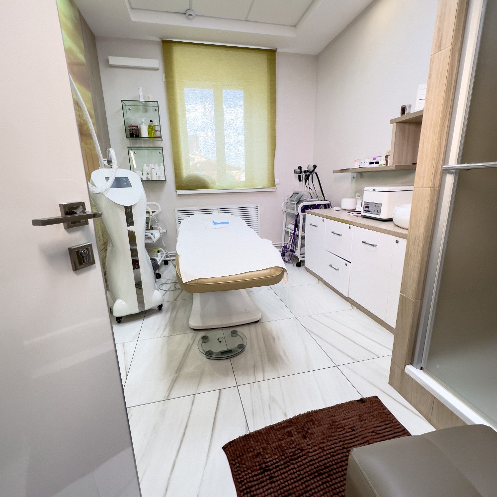 303370586__https://filllin.ru/api/media/clinic/46b6abcb-f7f0-45a1-94de-4d3d28c0b6f7-6641d6971b708b73903b2c1d.jpg