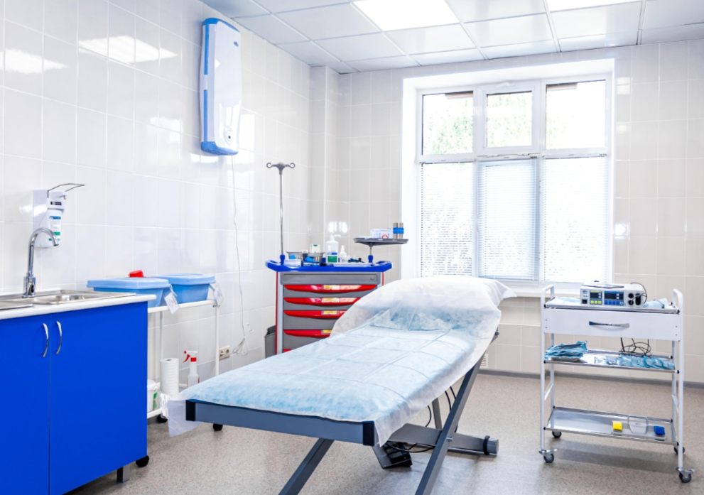 224290782__https://filllin.ru/api/media/clinic/49b82c5c-6322-4802-8c2b-376221b7805f-6641d6971b708b73903b2c1d.png