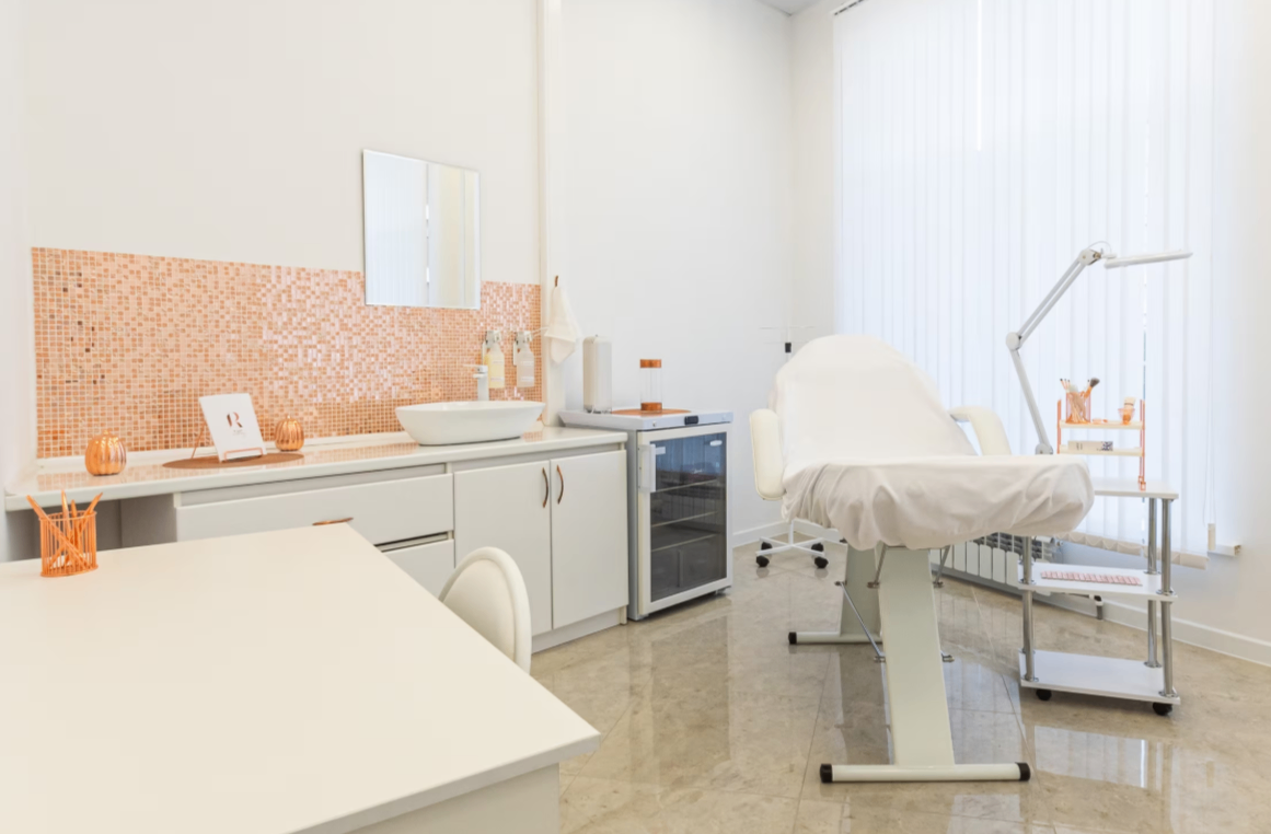 131567976__https://filllin.ru/api/media/clinic/4e43df63-96ea-43f7-a601-f88b55ed4466-6641d6971b708b73903b2c1d.png