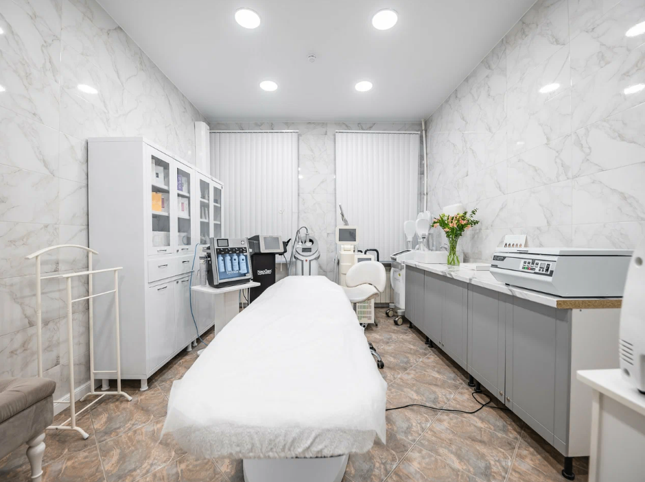 132419384__https://filllin.ru/api/media/clinic/4fb7156e-1fe2-4e0f-9039-4f4f57631701-6641d6971b708b73903b2c1d.png