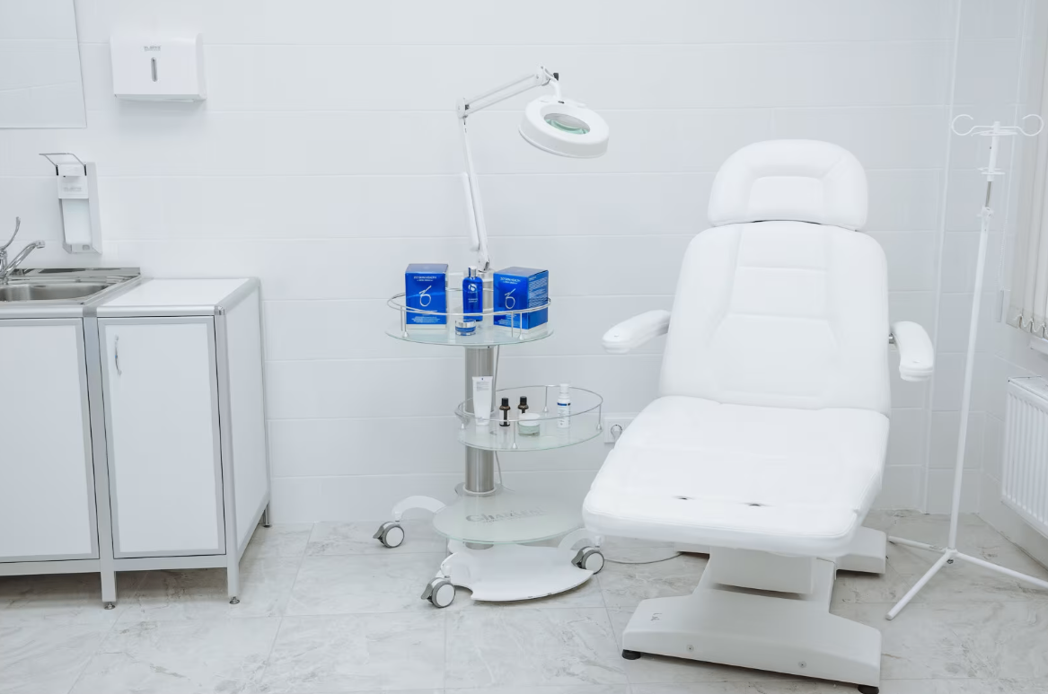 142286857__https://filllin.ru/api/media/clinic/5158d4ba-ded0-418a-b467-ec18e122e24e-6641d6971b708b73903b2c1d.png