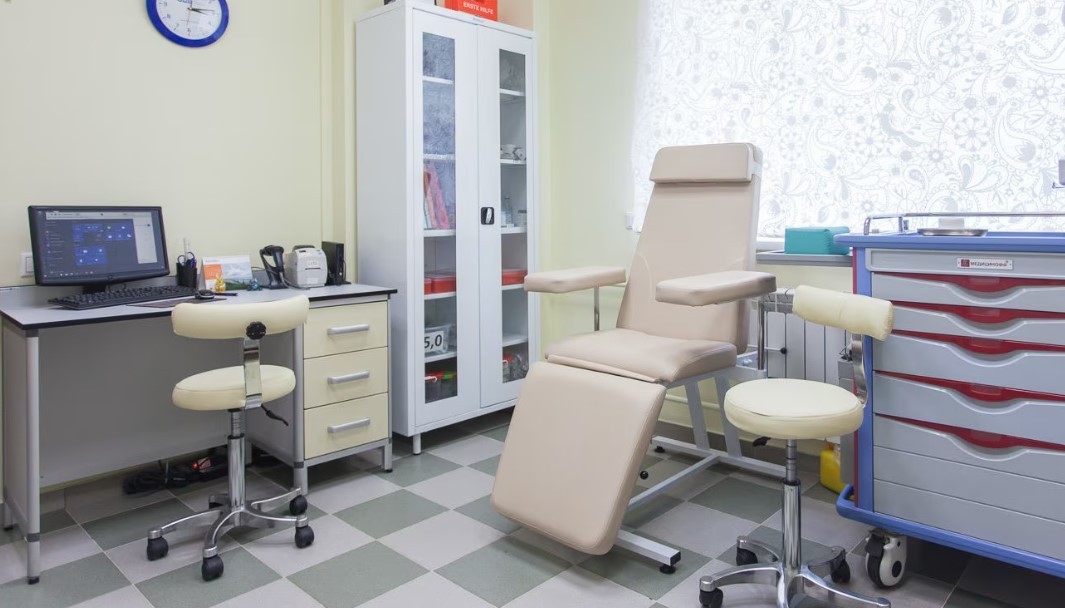 43000229__https://filllin.ru/api/media/clinic/51b7019a-f40c-4d7c-941a-ff9a5e582221-67618e0e145943c8628e7ed5.jpg
