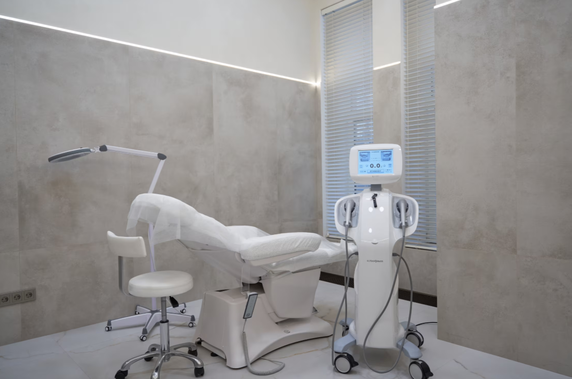 208488702__https://filllin.ru/api/media/clinic/52e437ae-1959-4304-ad13-5f962eabeab5-6641d6971b708b73903b2c1d.png