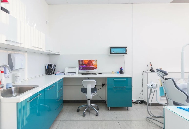 11430856__https://filllin.ru/api/media/clinic/5321b88d-5a94-4e1c-b679-d27410f369f0-67618e0e145943c8628e7ed5.jpg
