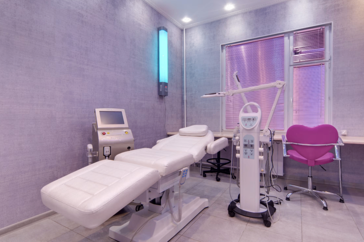 109718536__https://filllin.ru/api/media/clinic/532fdff1-5ce0-44be-bb5d-c06ef3ea5e0f-6641d6971b708b73903b2c1d.png