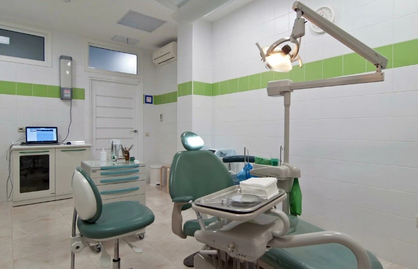 445487796__https://filllin.ru/api/media/clinic/53716826-a3de-4d36-8ac8-902bdcb68ca5-67618e0e145943c8628e7ed5.jpg