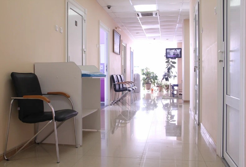 205326346__https://filllin.ru/api/media/clinic/53fd92bf-4543-46c2-8a32-9195de1043e9-67618e0e145943c8628e7ed5.jpg