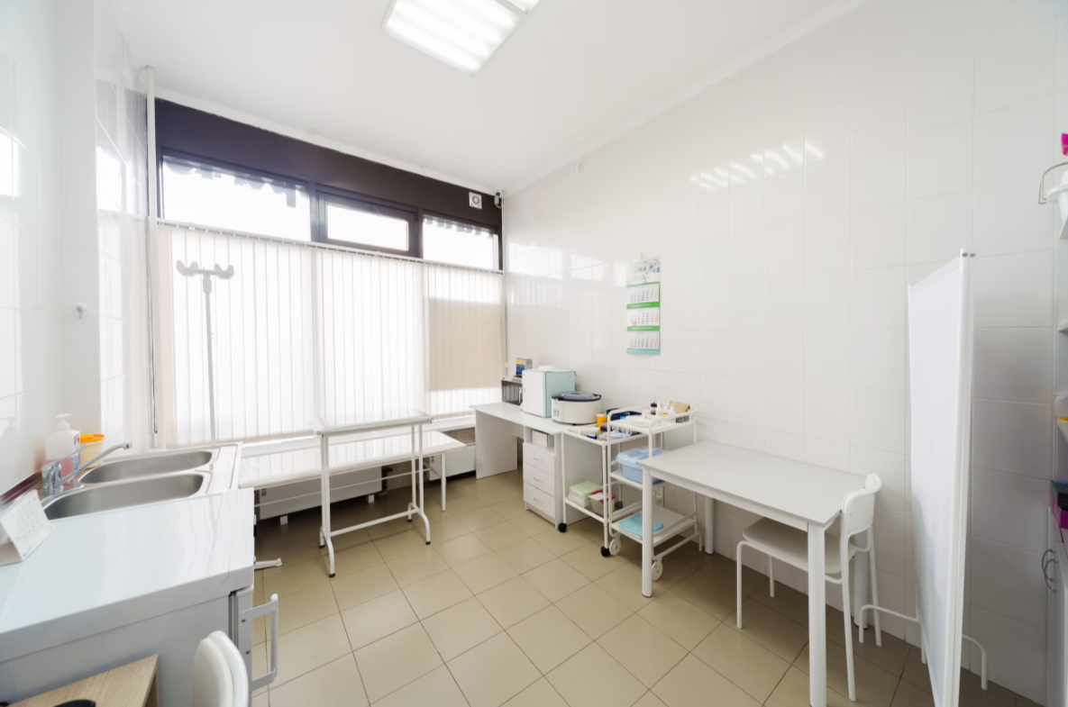 100855476__https://filllin.ru/api/media/clinic/55b0ae57-9f24-485e-9108-5ca8c78b0372-6641d6971b708b73903b2c1d.png