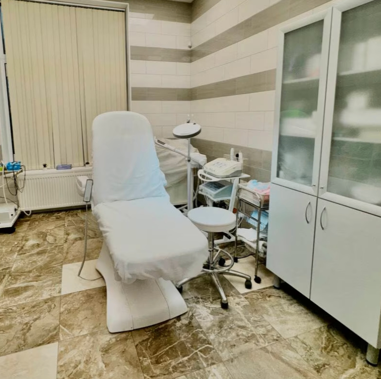 142231557__https://filllin.ru/api/media/clinic/560b528f-80ed-492d-b723-4d61b1576c4d-6641d6971b708b73903b2c1d.png