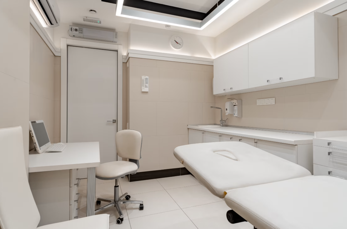 708010156__https://filllin.ru/api/media/clinic/590bceb2-73b6-44f4-bbc9-8c058131d102-68d2b334d611ae3c0dcef079.png